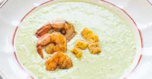 green gazpacho soup
