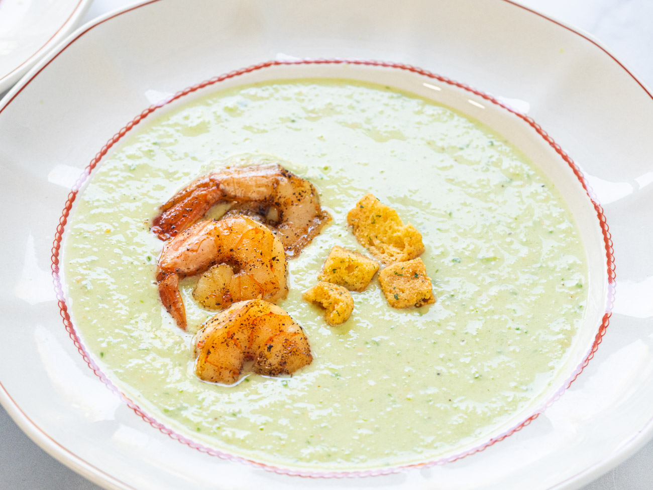 green gazpacho soup