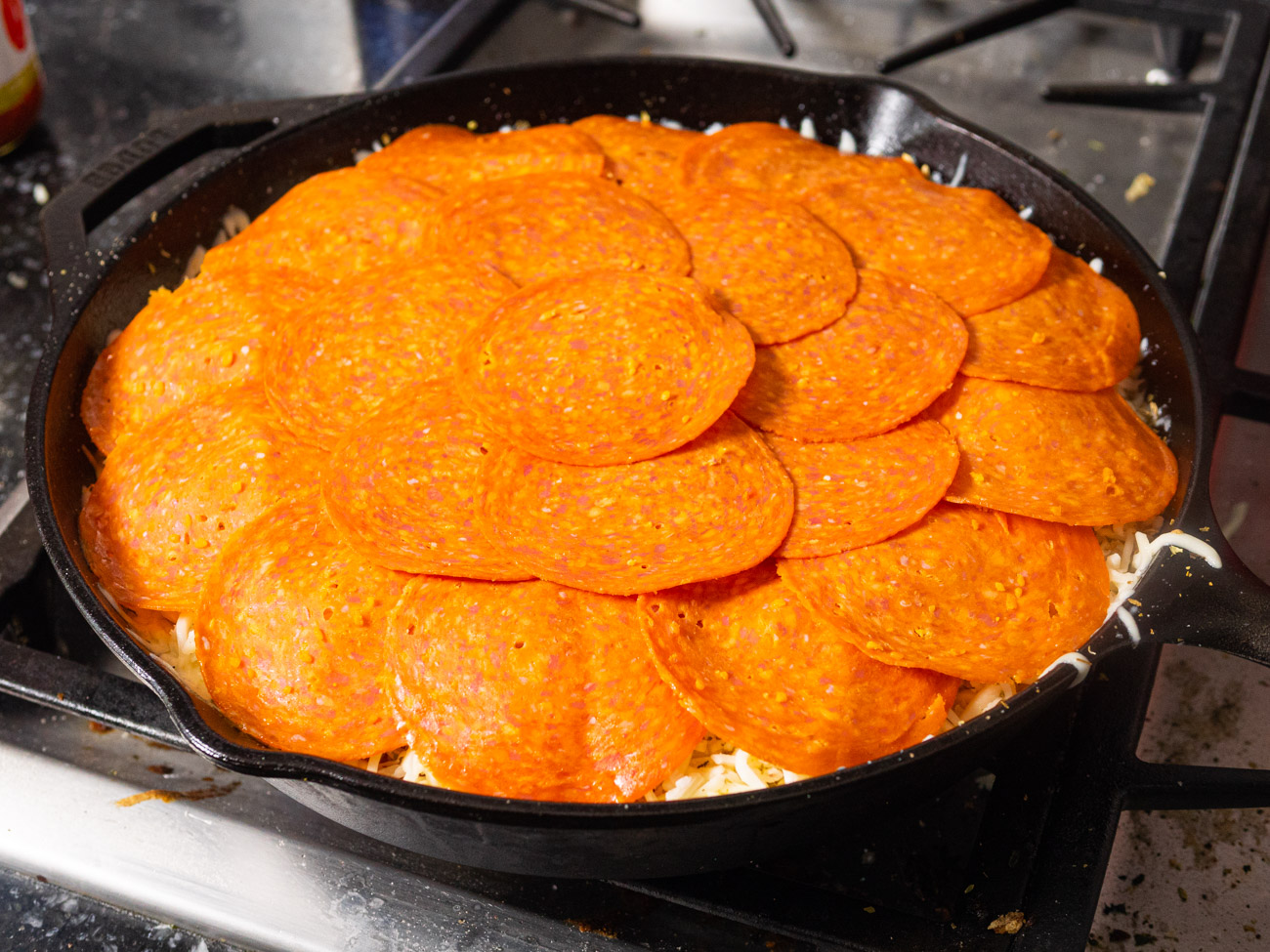 Cast iron pizza, finished under the broiler : r/castiron