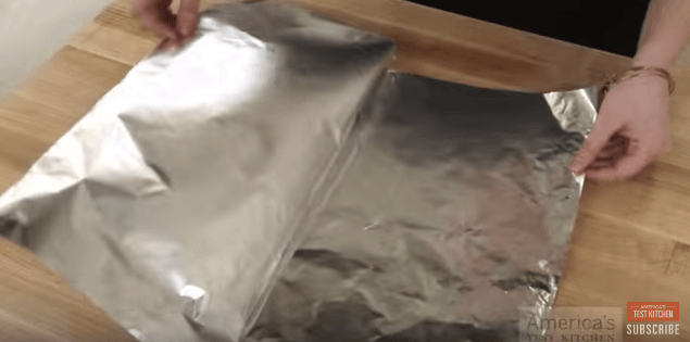 Super Quick Video Tips: How To Make Sheets of Aluminum Foil Twice As Wide 