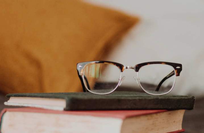 How To Clean Your Eyeglasses Against The Coronavirus