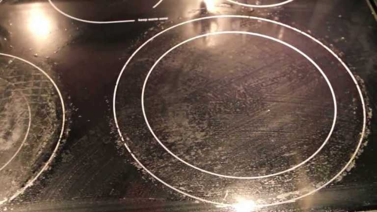 How To Clean An Electric Stovetop Using Household Ingredients