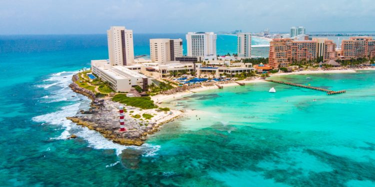 Cancún Is Offering Travel Incentives For People Wanting To Visit