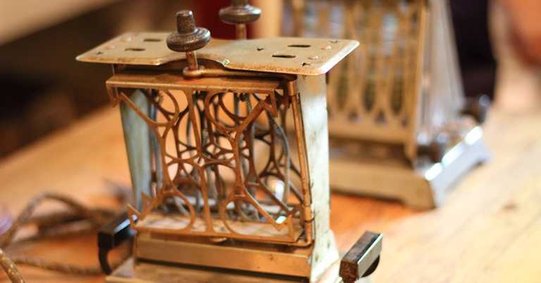 Common Items from the Victorian Era That Were Deadly