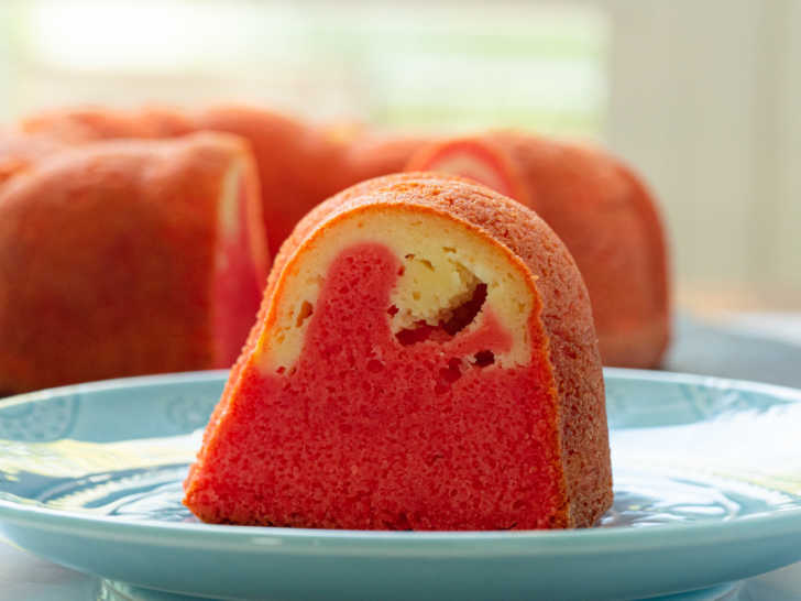 Easy & Delicious Strawberry Bundt Cake