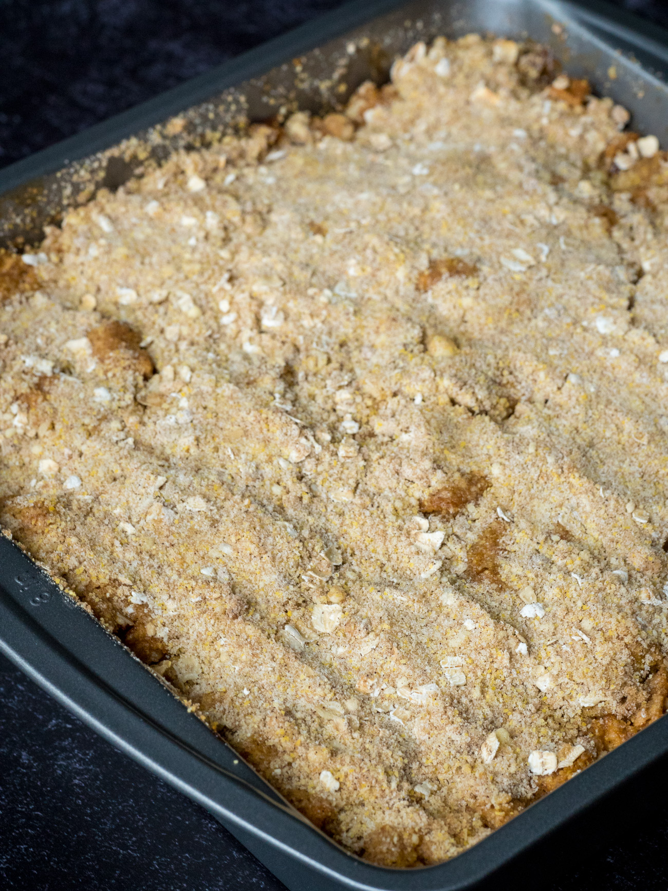 Cinnamon Apple Cornbread Crisp