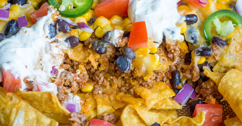 https://cdn.greatlifepublishing.net/wp-content/uploads/sites/2/2020/07/14165803/Loaded-Sheet-Pan-Nachos-OG-2.jpg