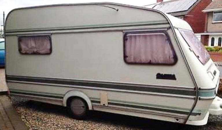 Woman Transforms Old Camper Into A Pink Glamping Mobile For Less Than $700