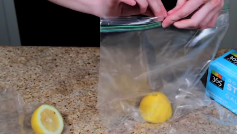 How To Pull The Air Out Of A Ziploc Bag Without A Vacuum Sealer