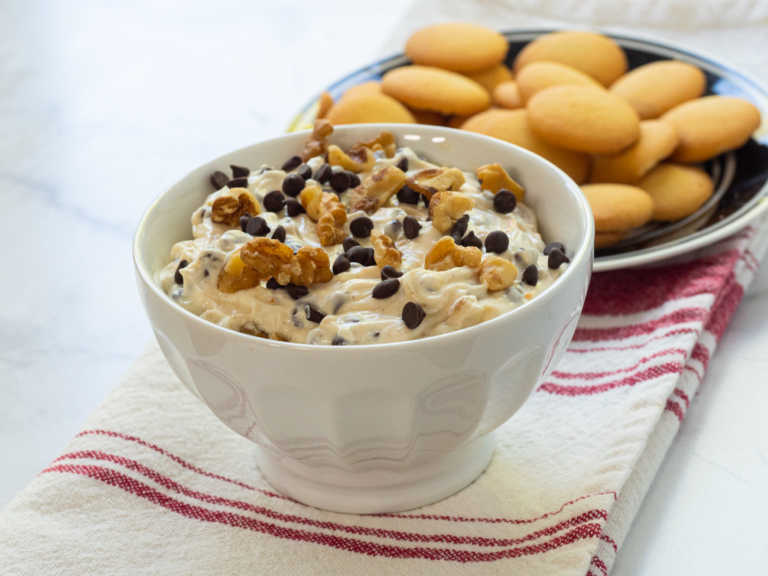 5 Quick Dessert Dips for Any Time of the Week