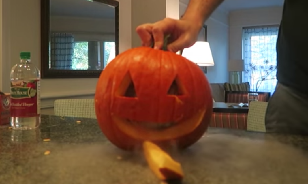 How To Make Extra-Spooky Pumpkins For Halloween Using Dry Ice | 12 Tomatoes