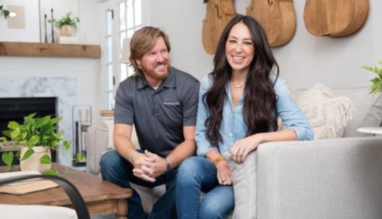 Chip And Joanna Gaines Are Returning To Their Popular Show “Fixer Upper” In 2021
