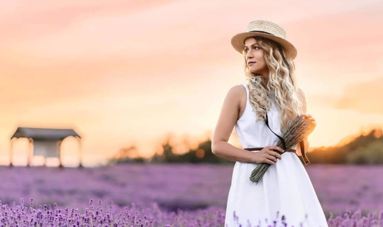 People Are Rushing To This Lavender Farm To Take Instagram Photos