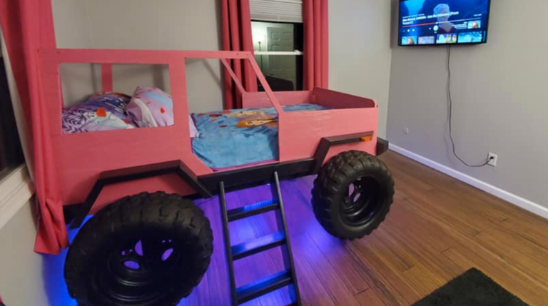 Dad Turns His Daughter’s Bed Into A Light Up Jeep