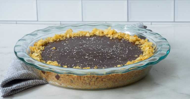 Potato Chip Chocolate Pie