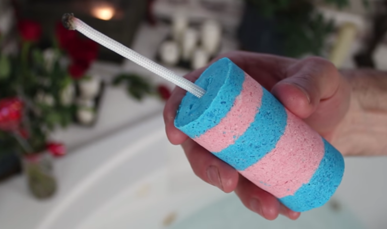 How To Make An Easy DIY ‘TNT’ Bath Bomb