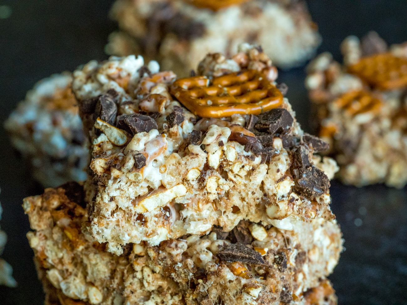 Loaded Rice Krispies Treats, image size:1300x975