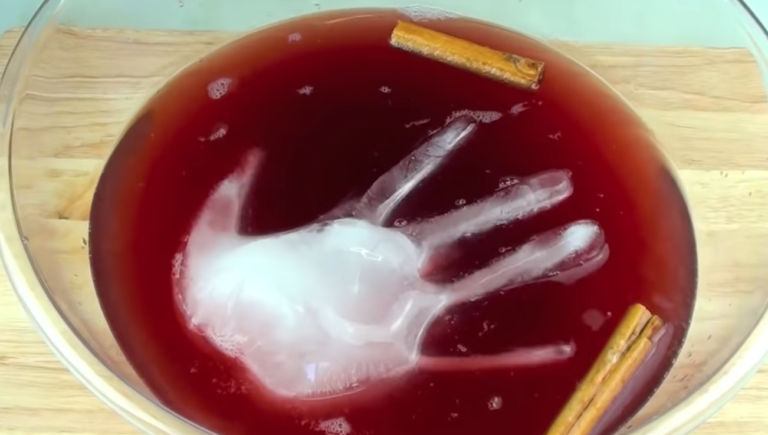 How To Make Spook Halloween Punch That Will Delight Your Family