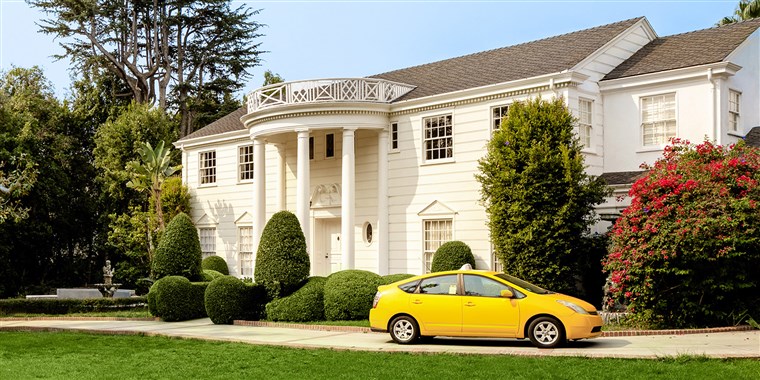 You Can Stay At The ‘Fresh Prince Of Bel Air’ Mansion For $30 A Night