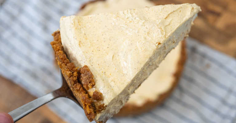 No-Bake Marshmallow Pumpkin Pie