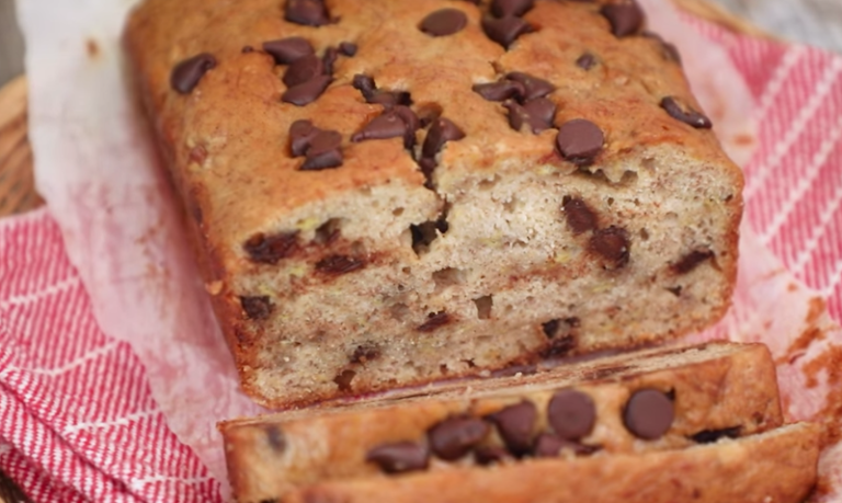 How To Make 10-Minute Microwave Chocolate Chip Banana Bread