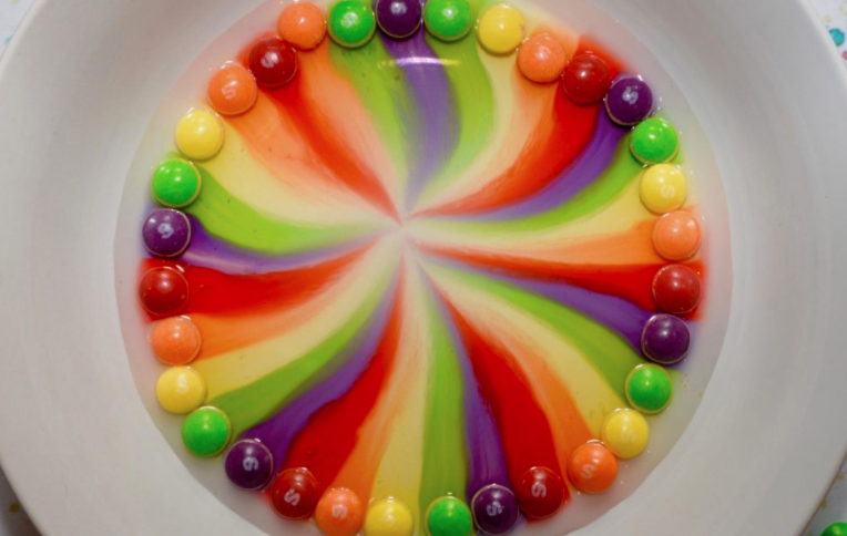 Science Experiment Turns Skittles Into Beautiful Marble-Looking Flower Art