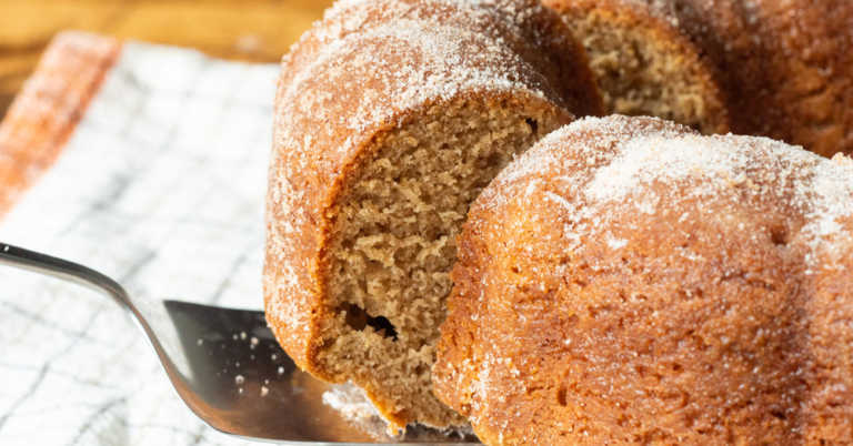Apple Cider Doughnut Cake