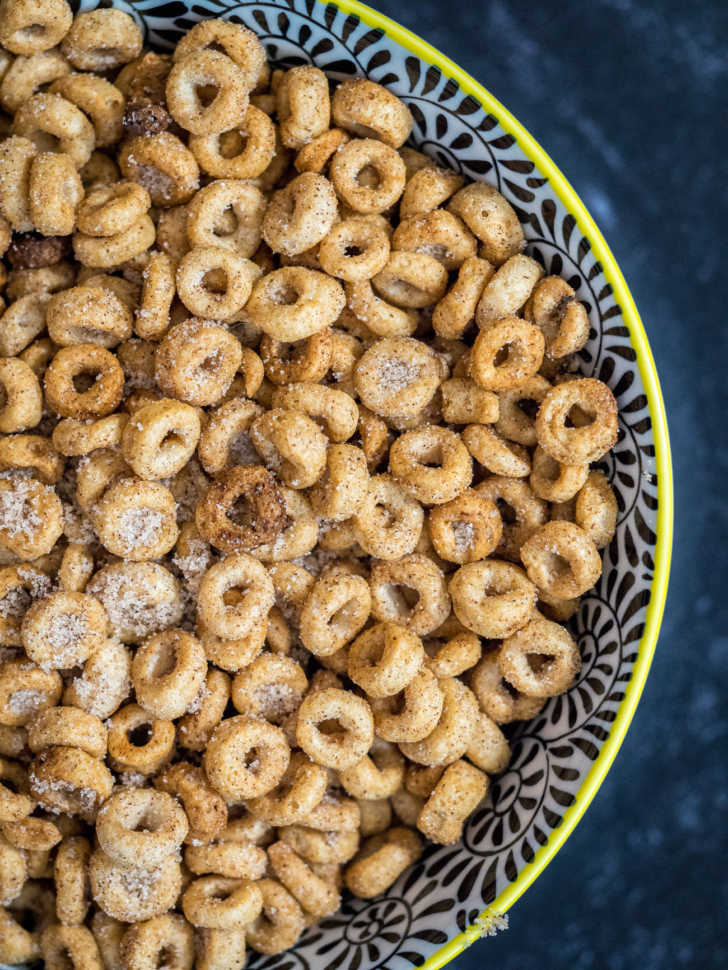 Crockpot Mini Doughnut Toasted Cheerios - Big Bear's Wife - Slow