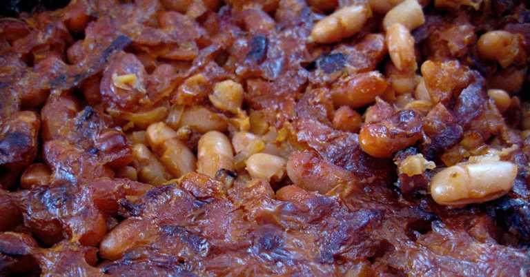 How To Make Baked Beans the 1700s Way