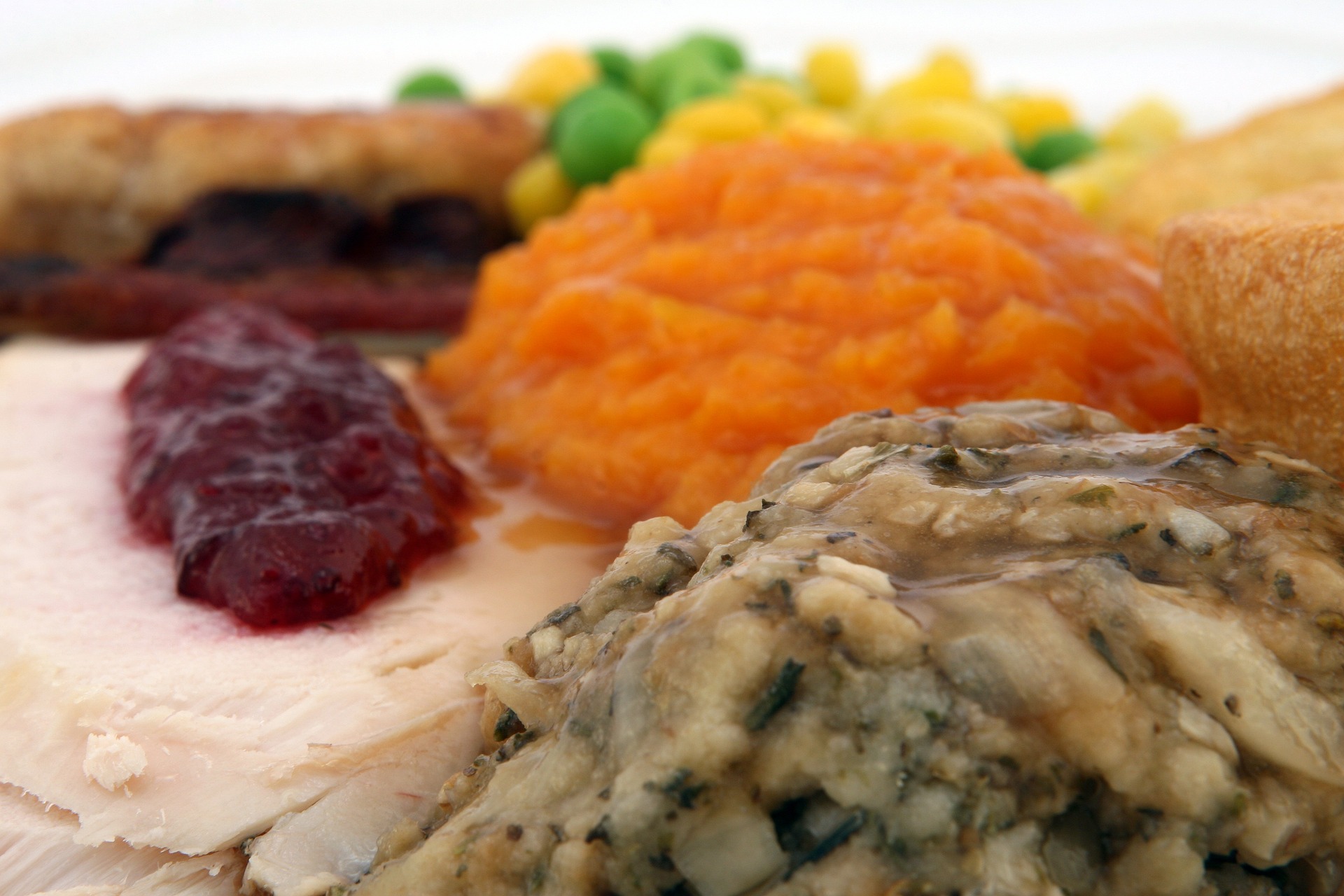 What is the least liked Thanksgiving food? per The Vacationer