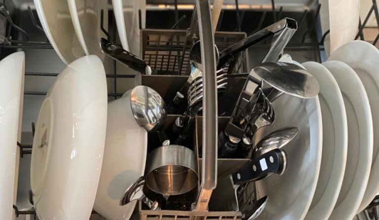 Ina Garten Gets Criticized Online For The Way She Uses Her Dishwasher
