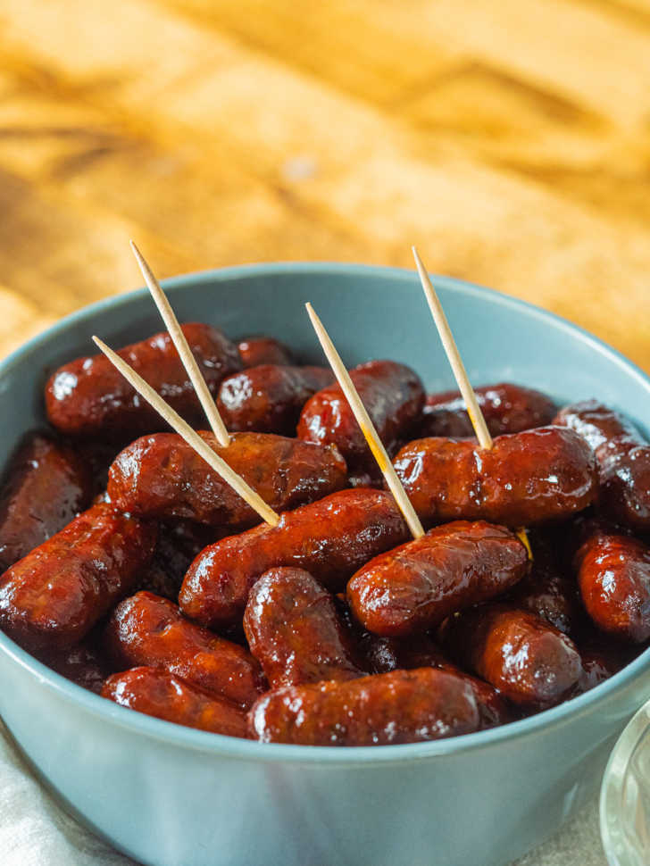 3 Ingredient Bbq Little Smokies Slow Cooker And Stovetop 12 Tomatoes