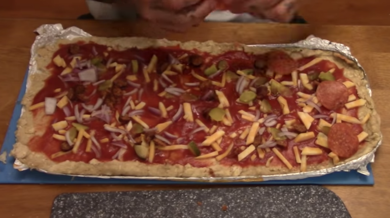 Former Felon Shares His Recipe For Making ‘Prison Pizza’