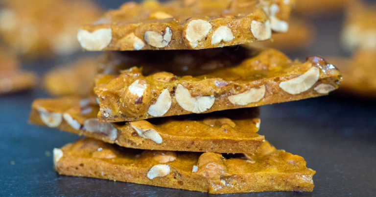 Easiest Microwave Peanut Brittle