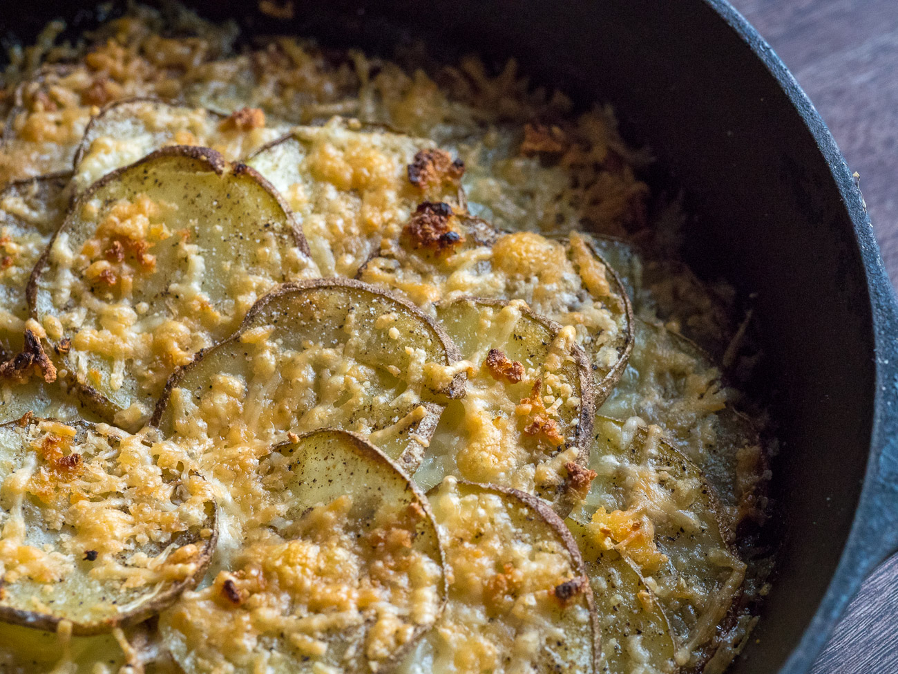 Garlic Skillet Potatoes