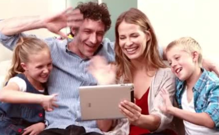 How To Host A Virtual Thanksgiving Dinner Party