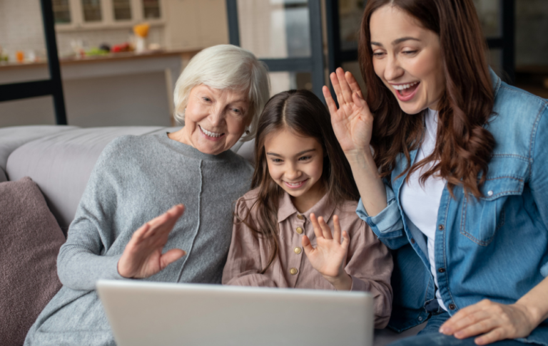 Zoom Will Drop Its 40-Minute Time Limit So Families Can Have A Virtual Thanksgiving