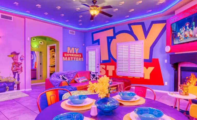 You Can Stay This Toy Story-Themed AirBnB In Texas