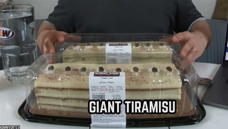 10 Costco Bakery Secrets We Wish We Knew Sooner 12 Tomatoes