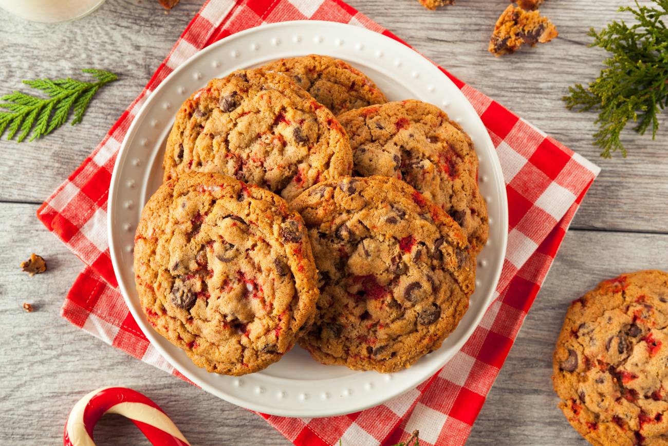 Perfect Chocolate Chip Cookies - The Nostalgic Crumb