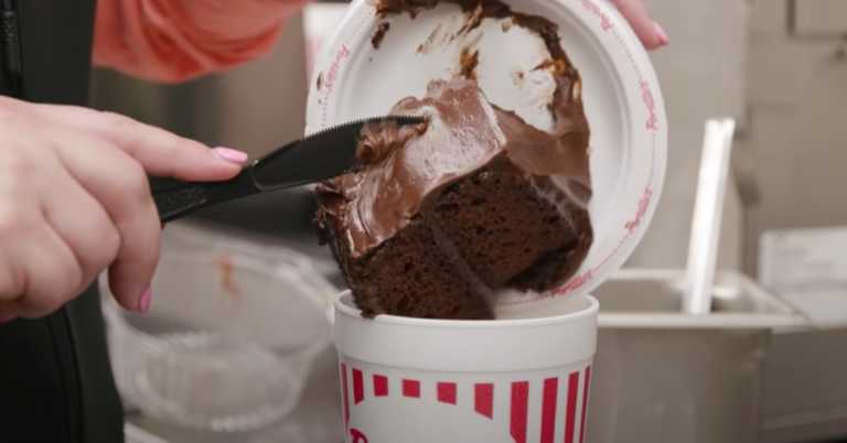 Decadent “Cake Shake” Is Making One Chicago Restaurant Even More Famous