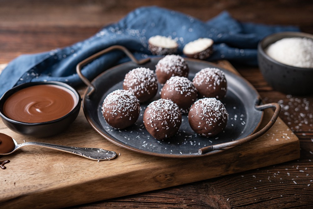 3 Ingredient Coconut Truffles