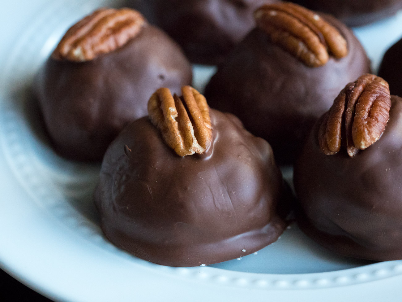 Kentucky Bourbon Balls  The Kitchen is My Playground