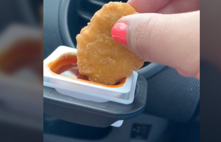 This Sauce Holder Allows You To Dip Your Favorite Foods While You Drive