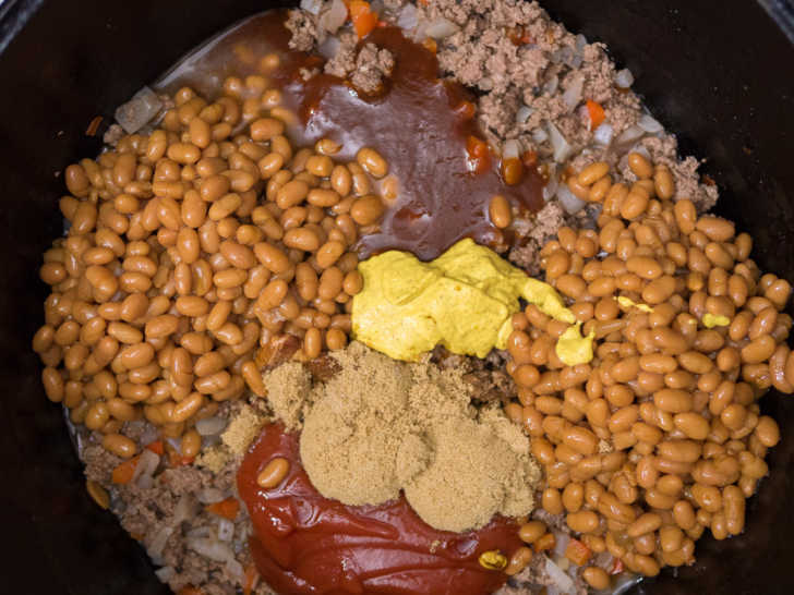 Trisha Yearwoods Baked Bean Casserole Horizontal 2 728x546 