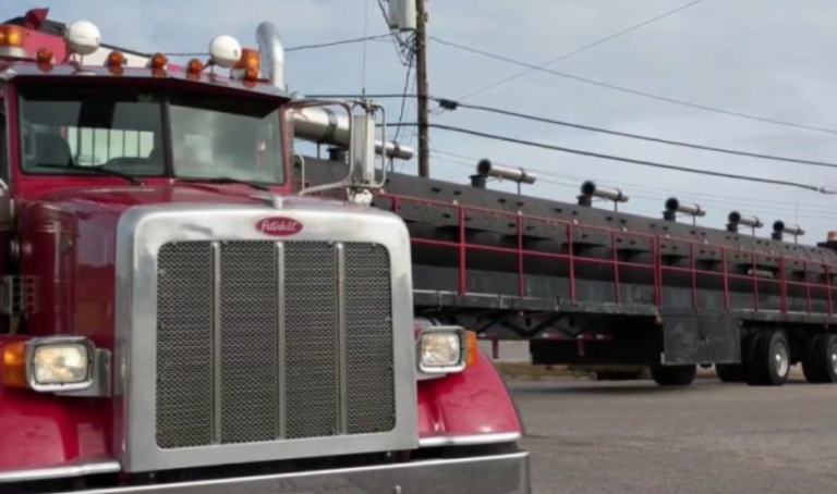 Man Turns 18-Wheeler Into The World’s Largest BBQ