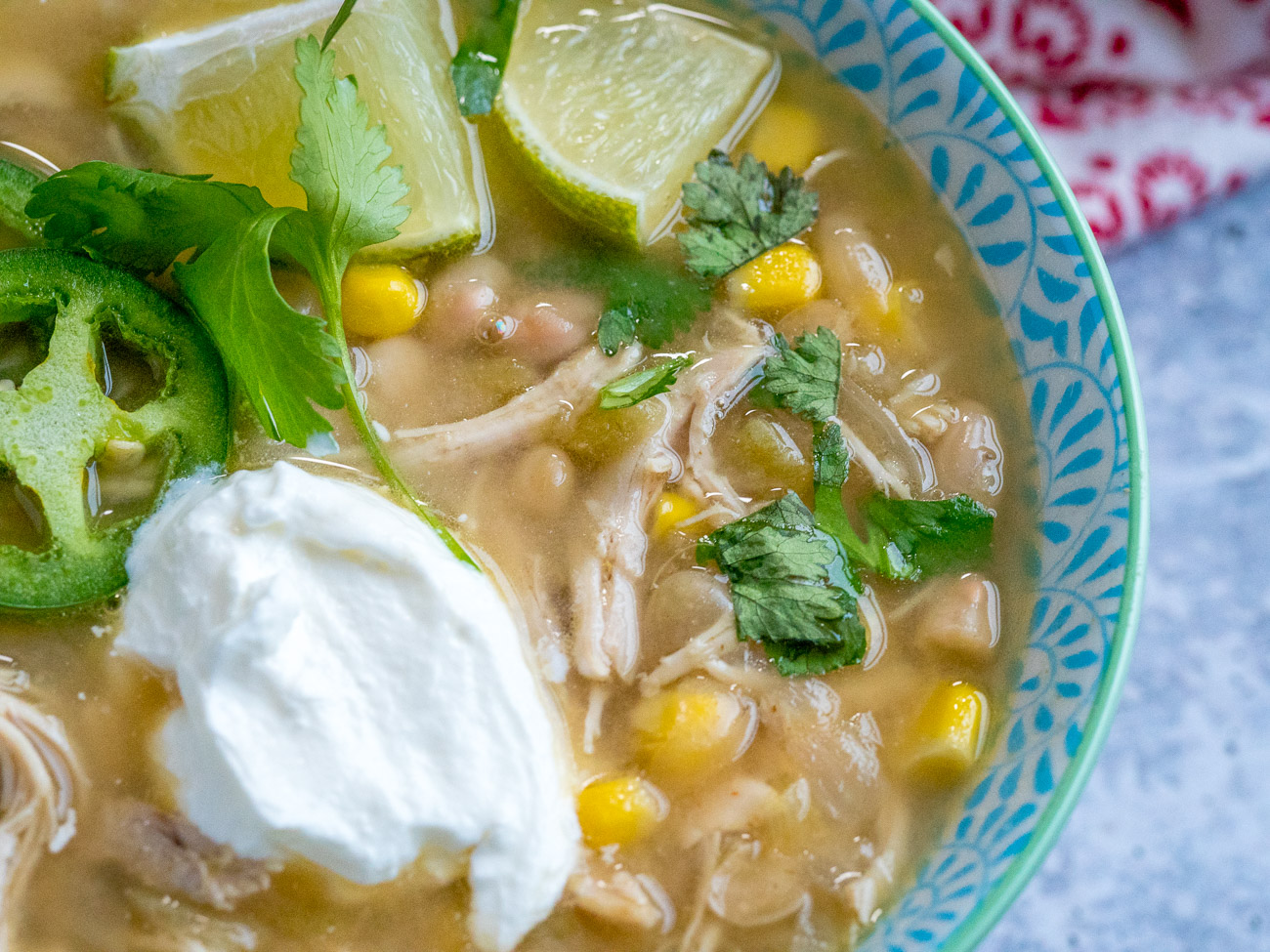 Slow Cooker White Chicken Chili - Grandbaby Cakes