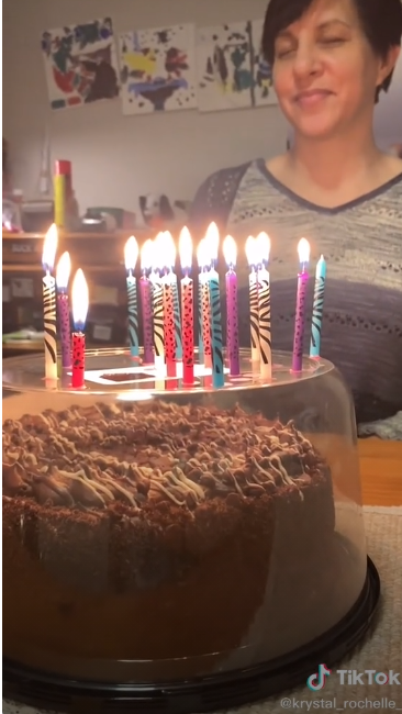 Birthday Hack Allows You To Blow Out Candles Without Getting Germs On ...