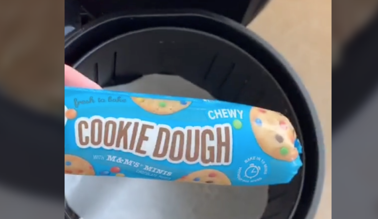 How To Make A Giant Cookie Cake In Your Air Fryer