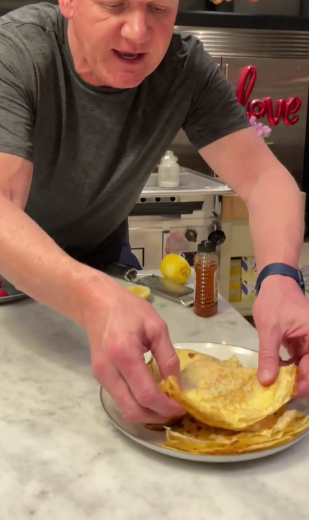 National Pancake Day: Gordon Ramsay Demonstrates 'Most Amazing' Pancakes